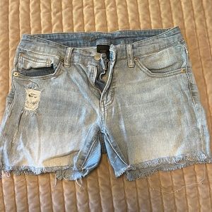 Stretchy jean shirt cut-offs